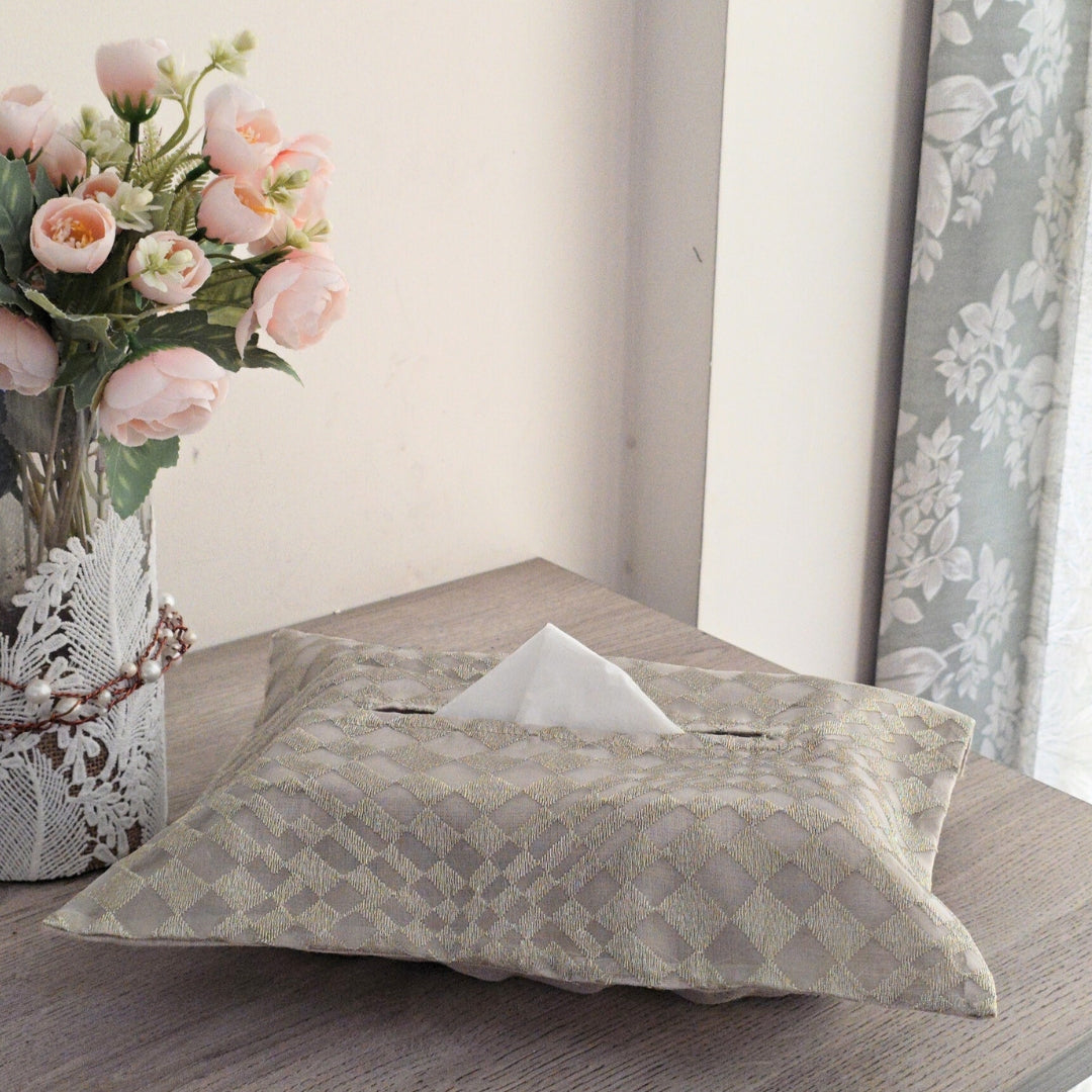 Textured Organza Tissue box cover